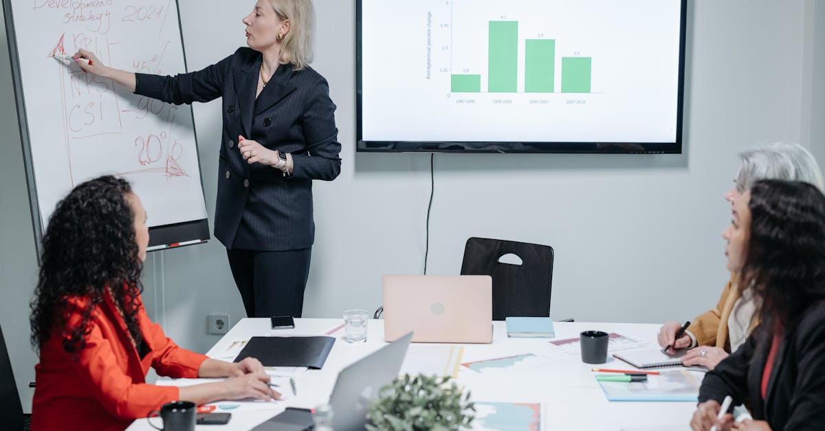 青牛软件实名账号：短信与跨渠道营销之间的混淆